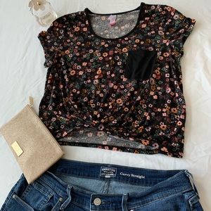 Women’s floral black knot tied crop top